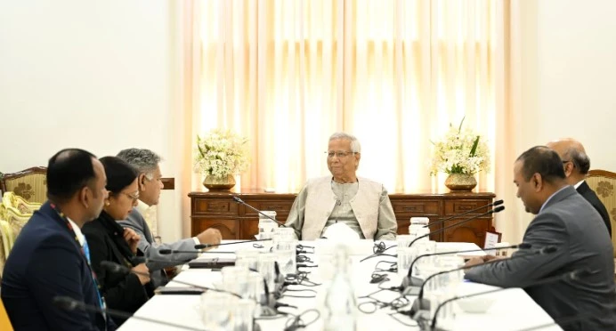 শিপিং কর্পোরেশনকে লাভজনক প্রতিষ্ঠান থাকতে হবে: প্রধান উপদেষ্টা